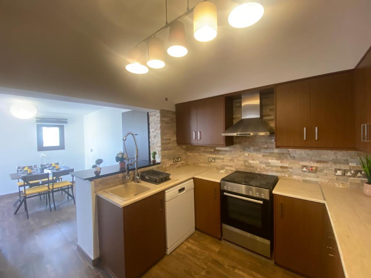 Philip Spacious Apartment Limassol Zewnętrze zdjęcie
